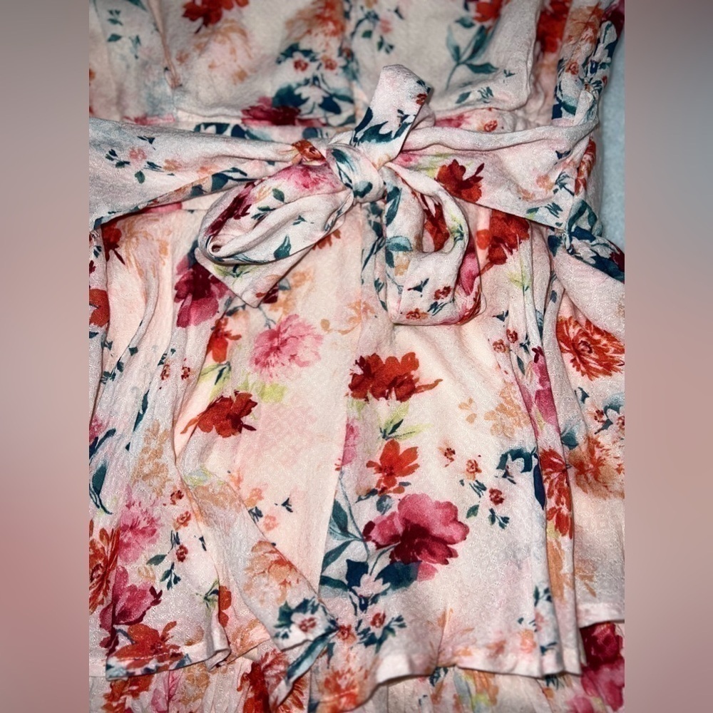 New ✨ Alter'd State Floral Ruffle Romper - Picture 10 of 10